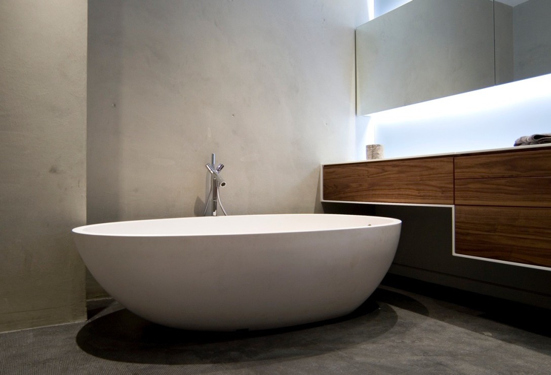 Архитектурный бетон в интерьере ванной комнаты