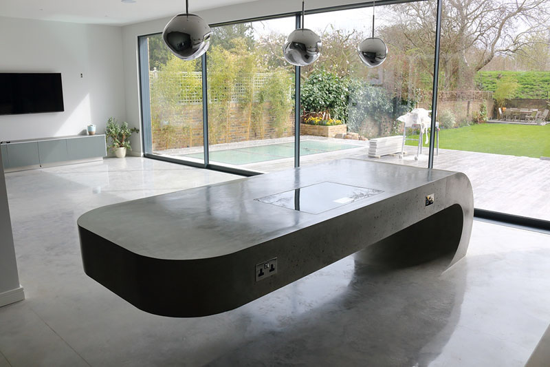 Полированный бетонный пол в современном интерьере кухни-столовой 2