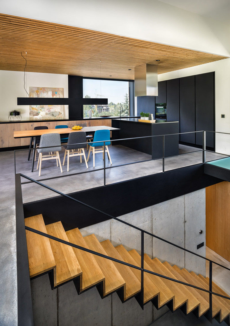 Полированный бетонный пол в современном интерьере кухни-столовой 5